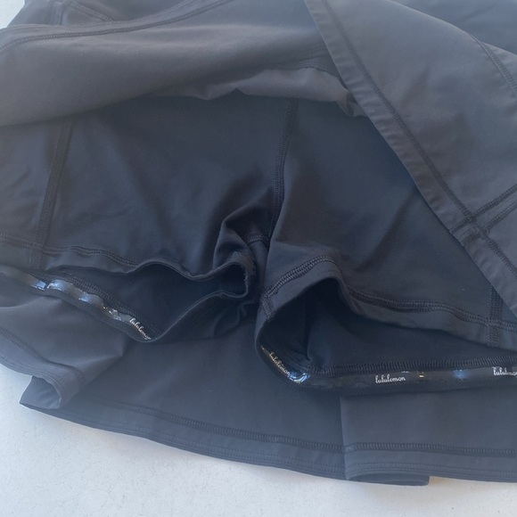 Lululemon Black Rival Skirt . 6 Reg - Picture 3 of 6